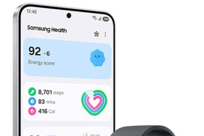 Samsung Galaxy Watch displaying Blood Pressure Trends